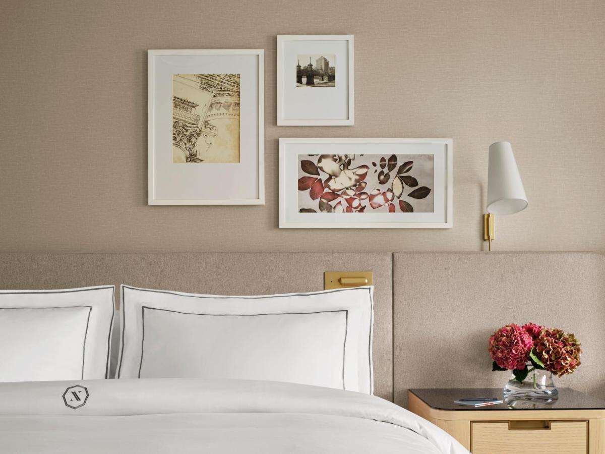 فندق ذا نيوبيري بوسطن المظهر الخارجي الصورة A guest room at The St. Regis New York