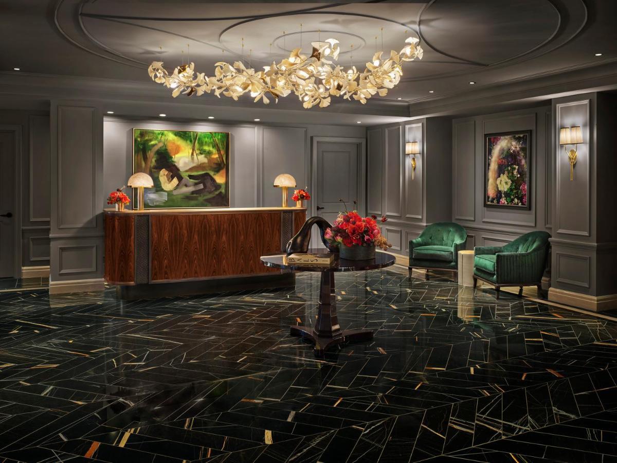فندق ذا نيوبيري بوسطن المظهر الخارجي الصورة The lobby of the Four Seasons Hotel