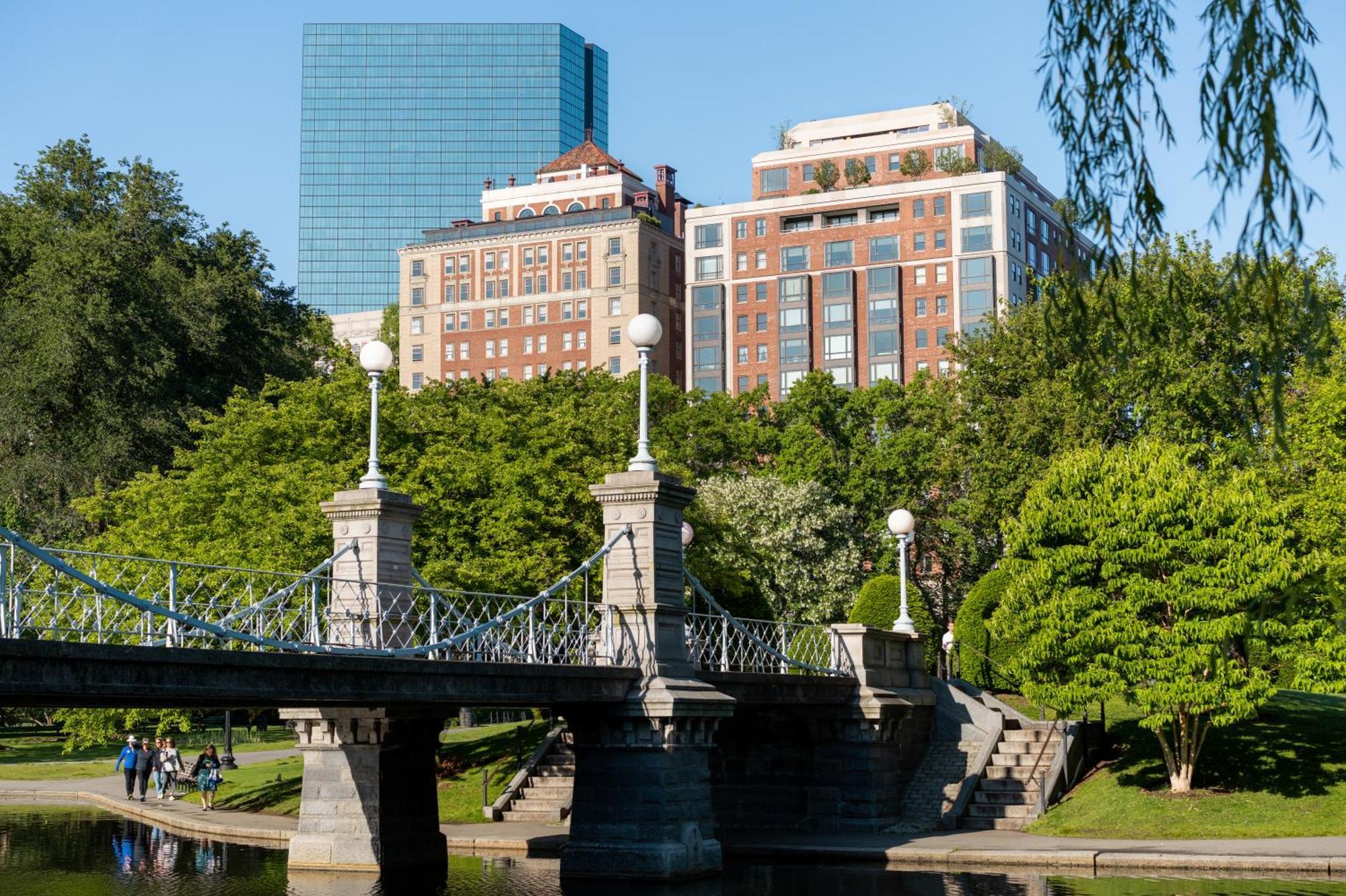 فندق ذا نيوبيري بوسطن المظهر الخارجي الصورة The Charles River Esplanade