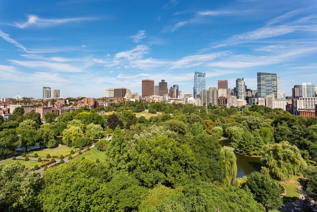 فندق ذا نيوبيري بوسطن المظهر الخارجي الصورة View of Boston from the Public Garden